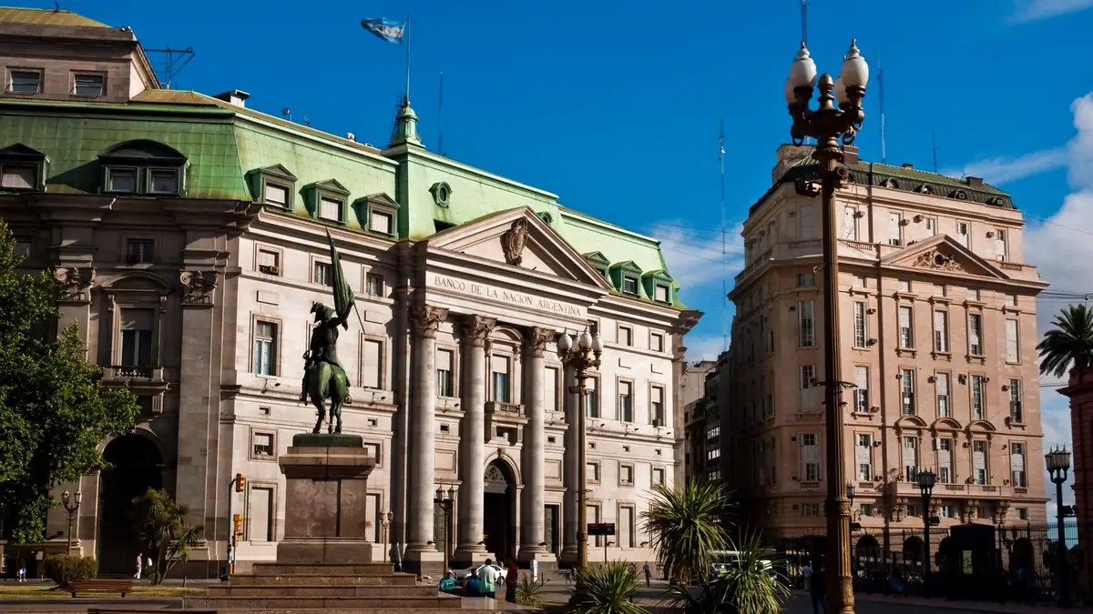 Casa central del Banco de la Nación Argentina, frente a Plaza de Mayo